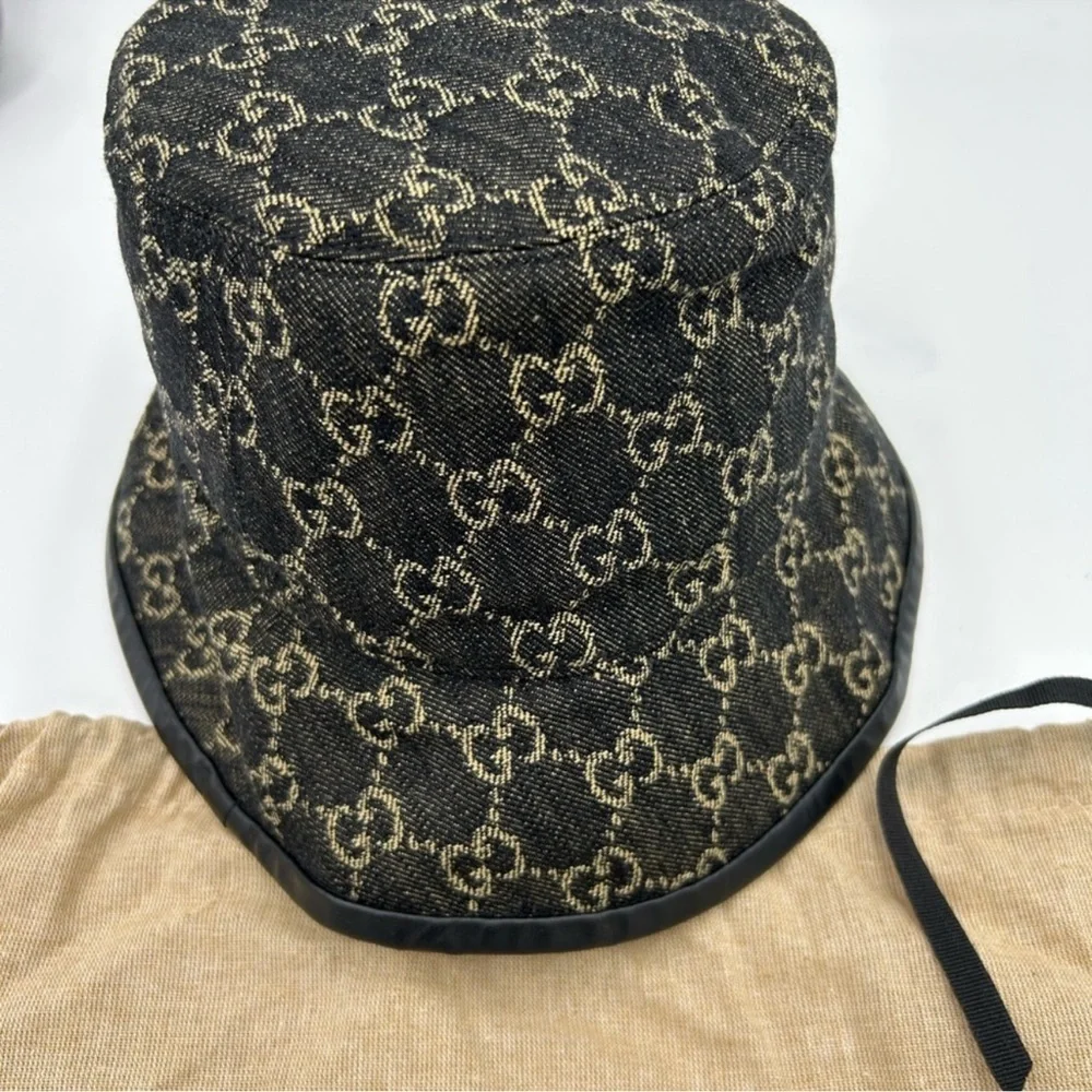 Unisex Gucci, GG denim black/beige bucket hat, size medium, made in Italy